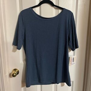 LuLaRoe shirt